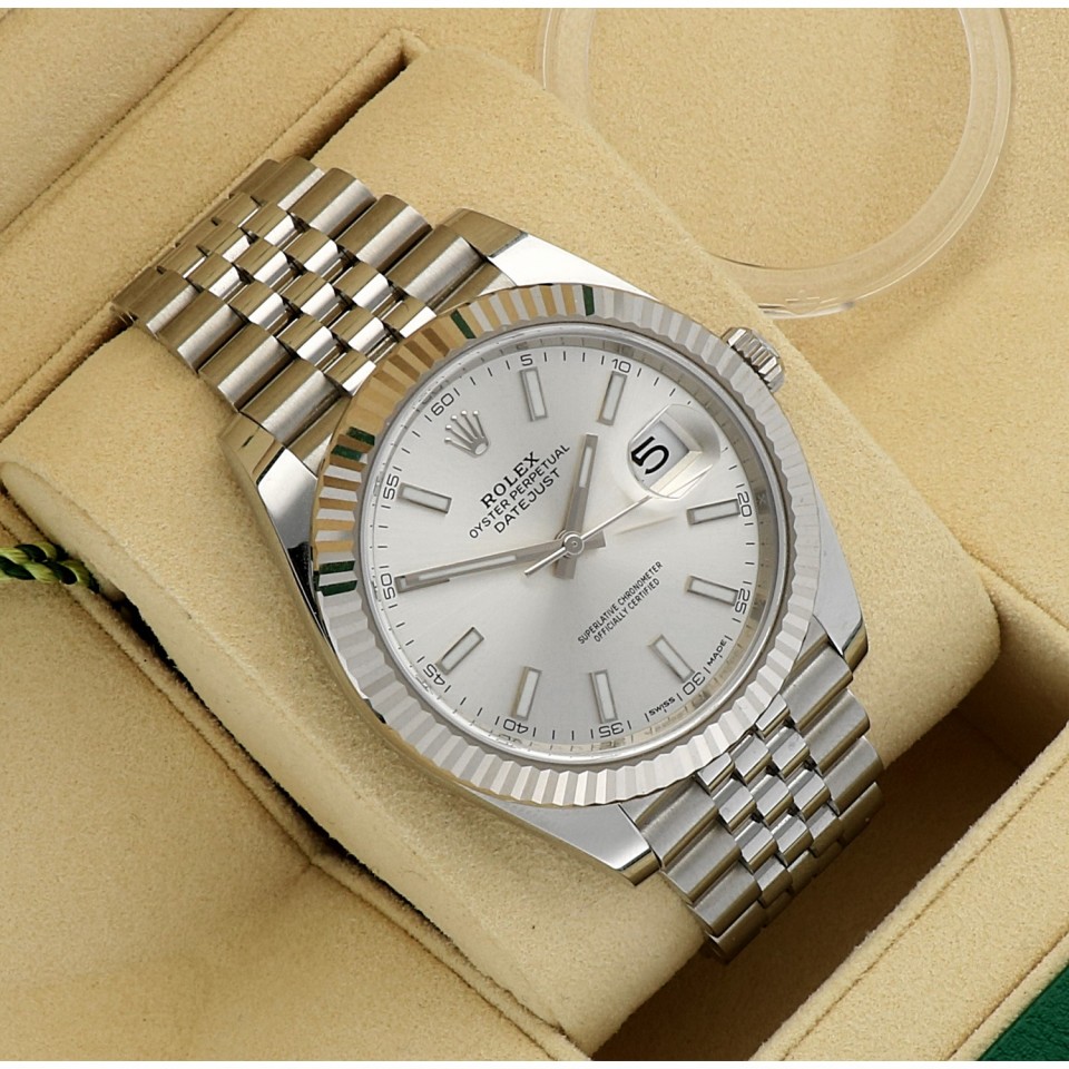 datejust 41 gold and silver