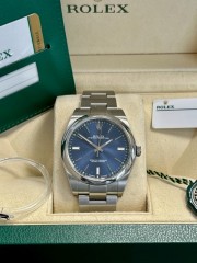 Rolex Oyster Perpetual 39 Ref.114300